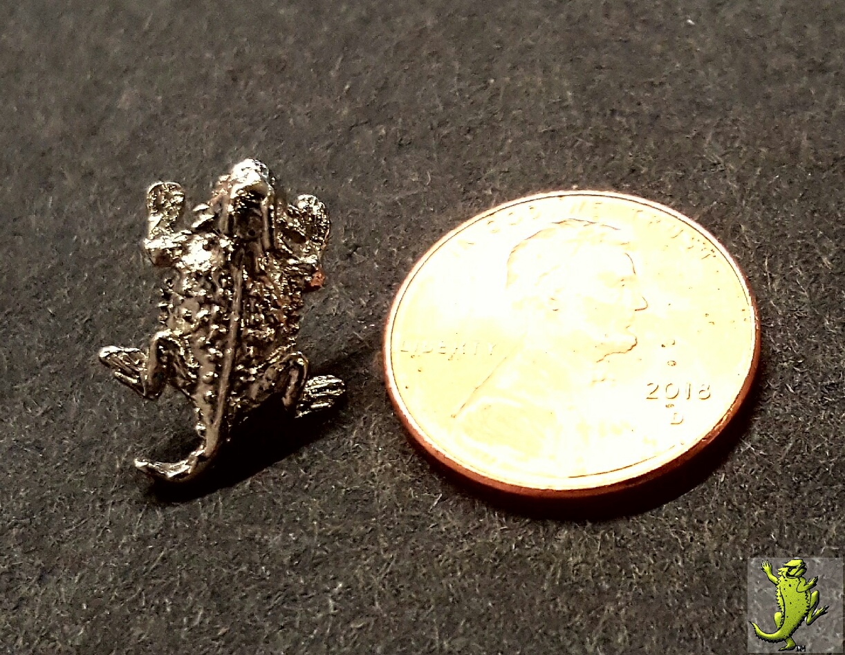 Tiny Toad Pin - 1/2"